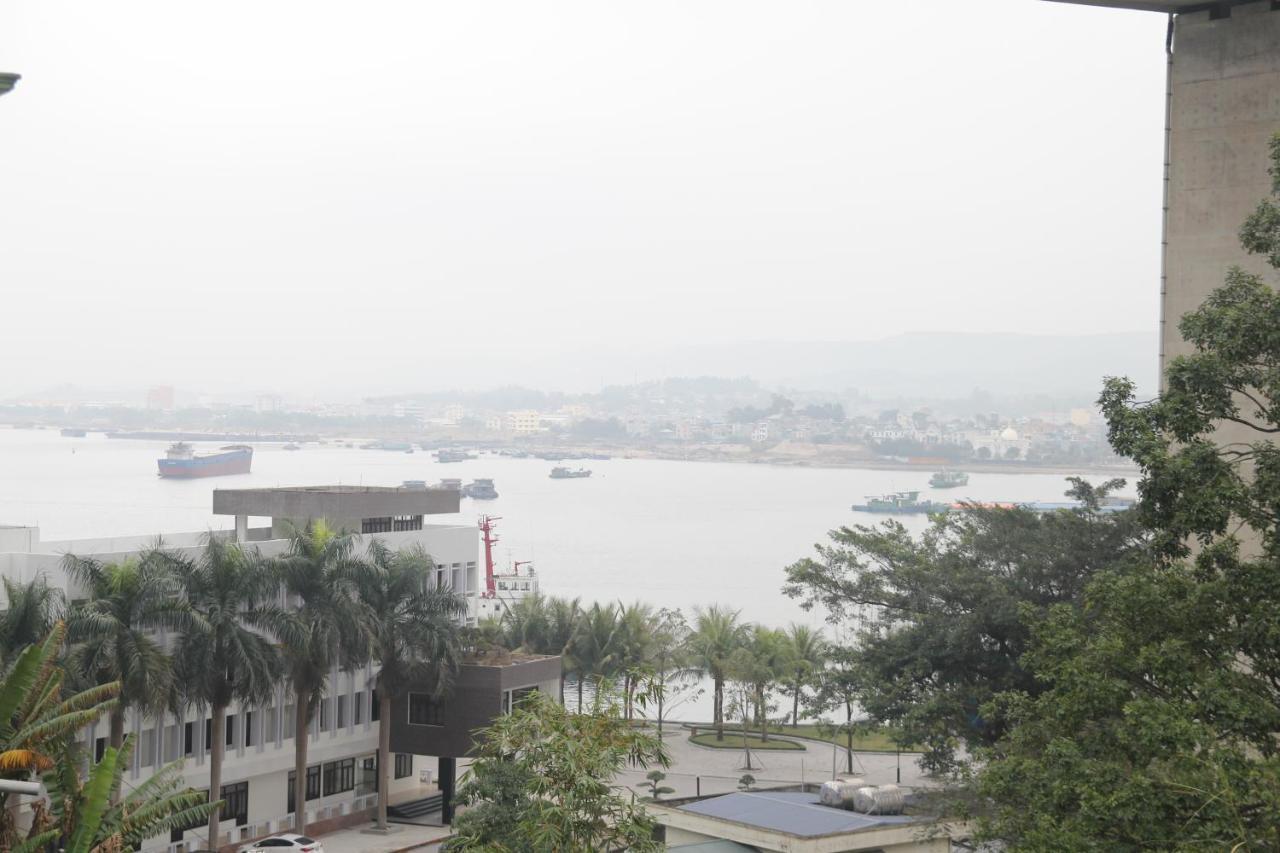 Hoang Yen Guesthouse Ha Long Exteriör bild